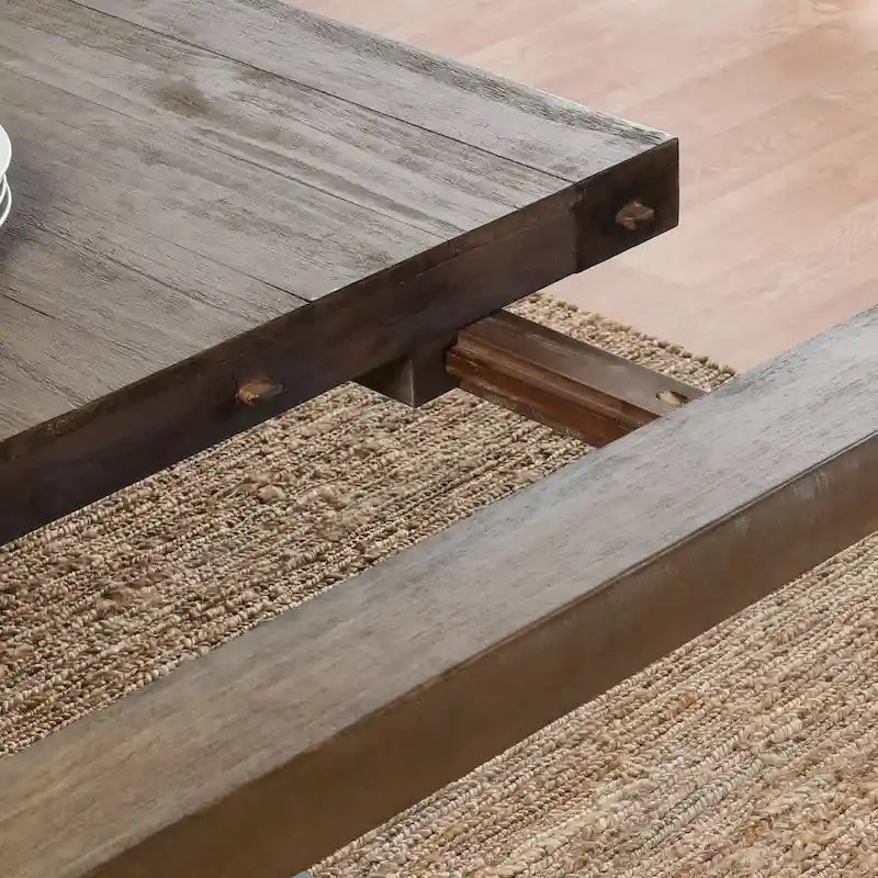 Mesa de comedor extensible de pino reciclado para hasta 10 personas